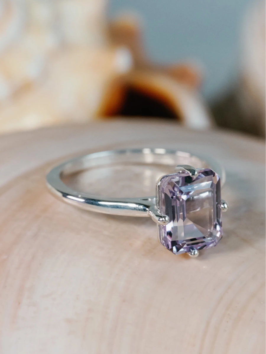 14k Rose De France Compass Style Solitaire Setting 2.50ct. Amethyst Ring