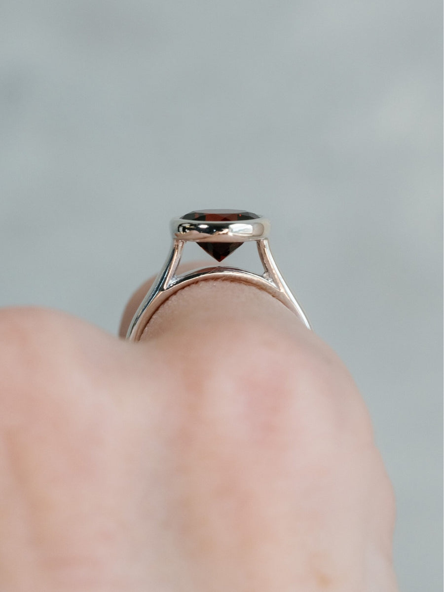 14k Natural Garnet Round Bezel Solitaire Ring