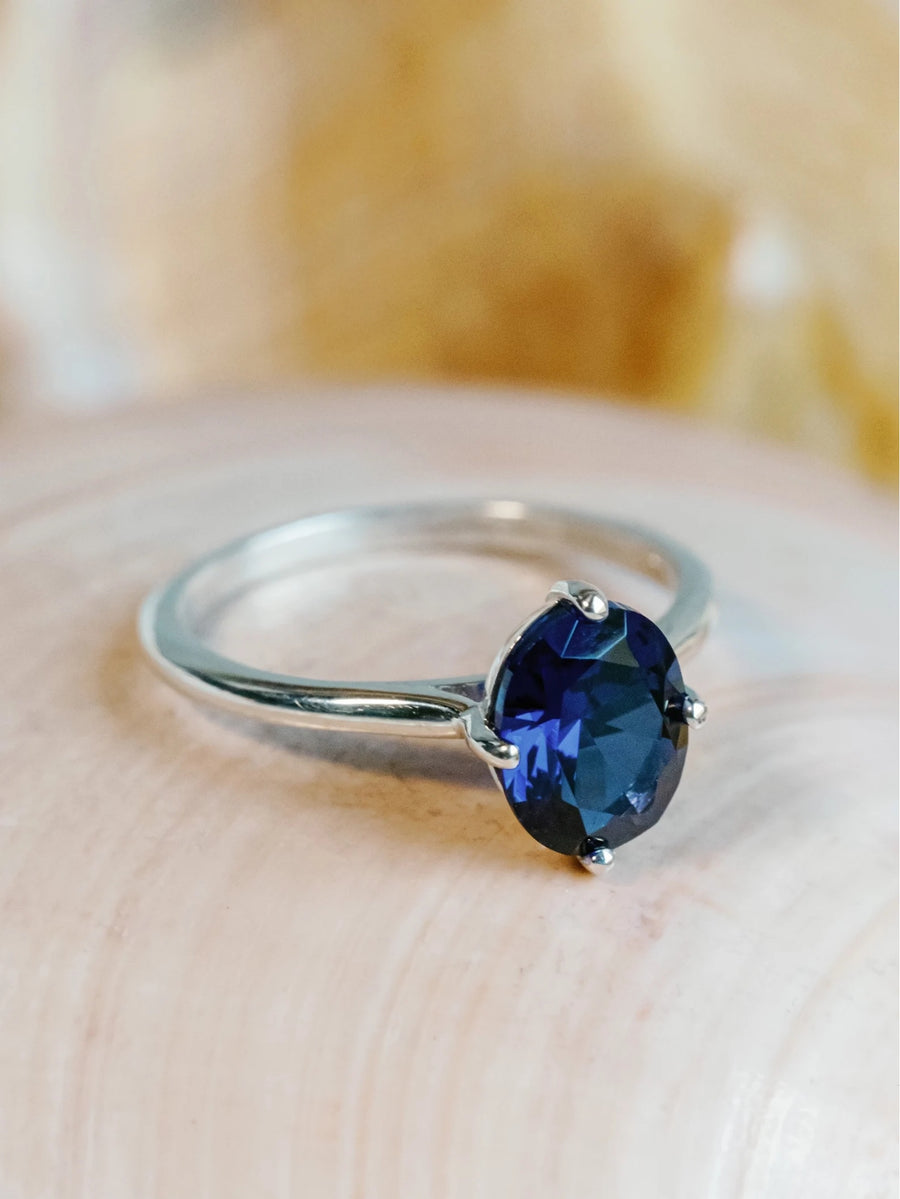 14k Oval Blue Sapphire Ring