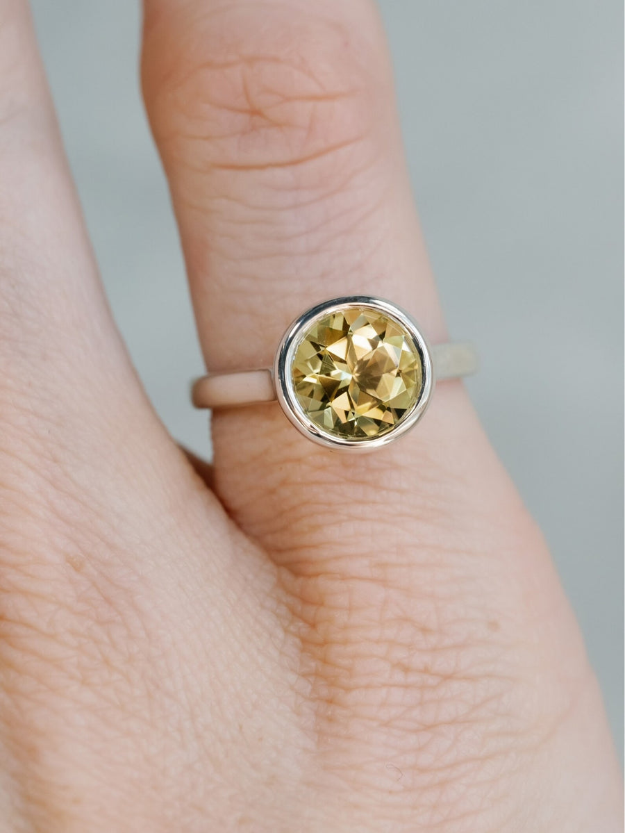 14k Natural Lemon Citrine Round Bezel Ring
