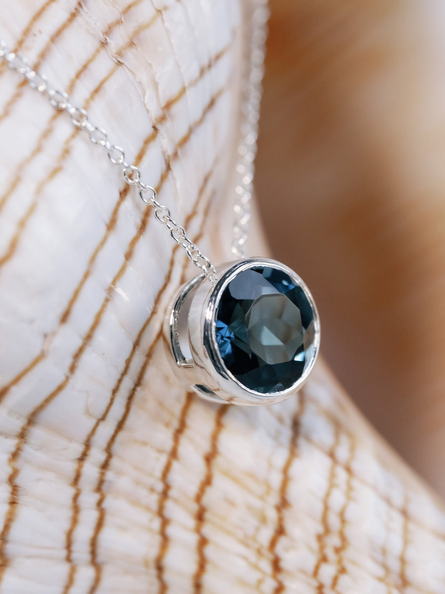 Round Natural London Blue Topaz 2.00ct Bezel Necklace