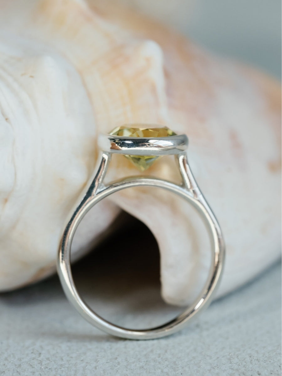 14k Natural Lemon Citrine Round Bezel Ring