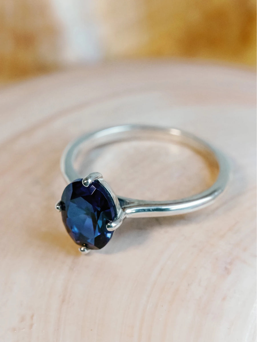 14k Oval Blue Sapphire Ring