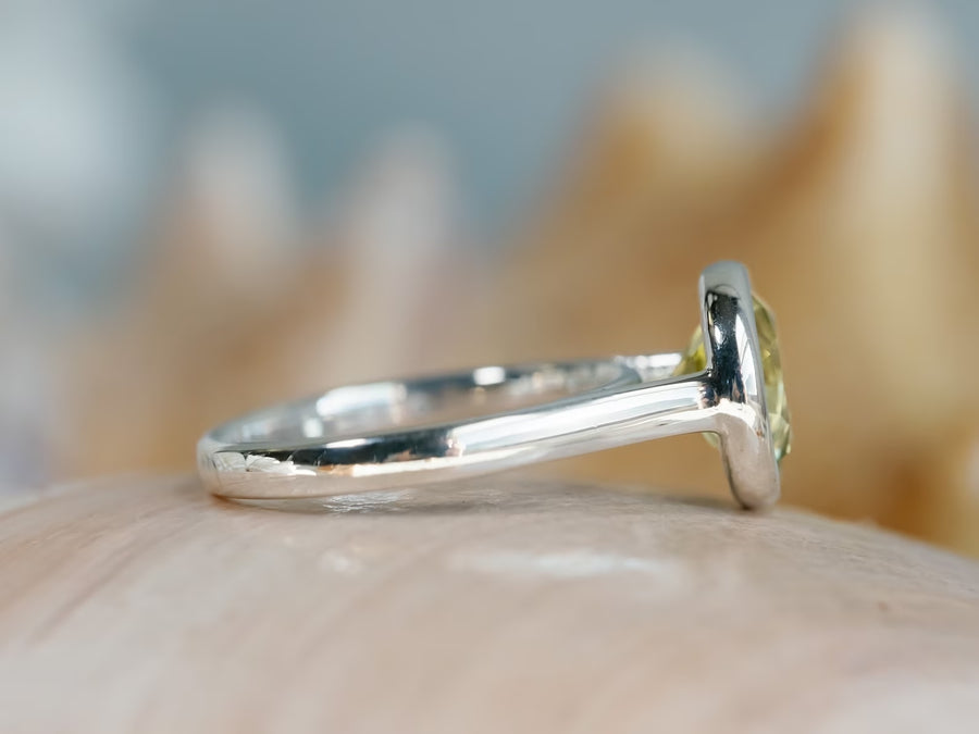 14k Natural Lemon Citrine Round Bezel Ring