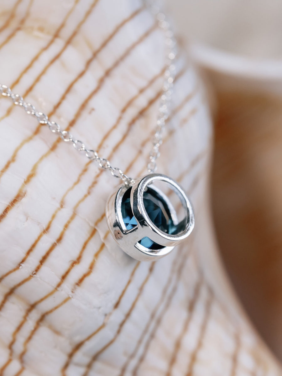 Round Natural London Blue Topaz 2.00ct Bezel Necklace