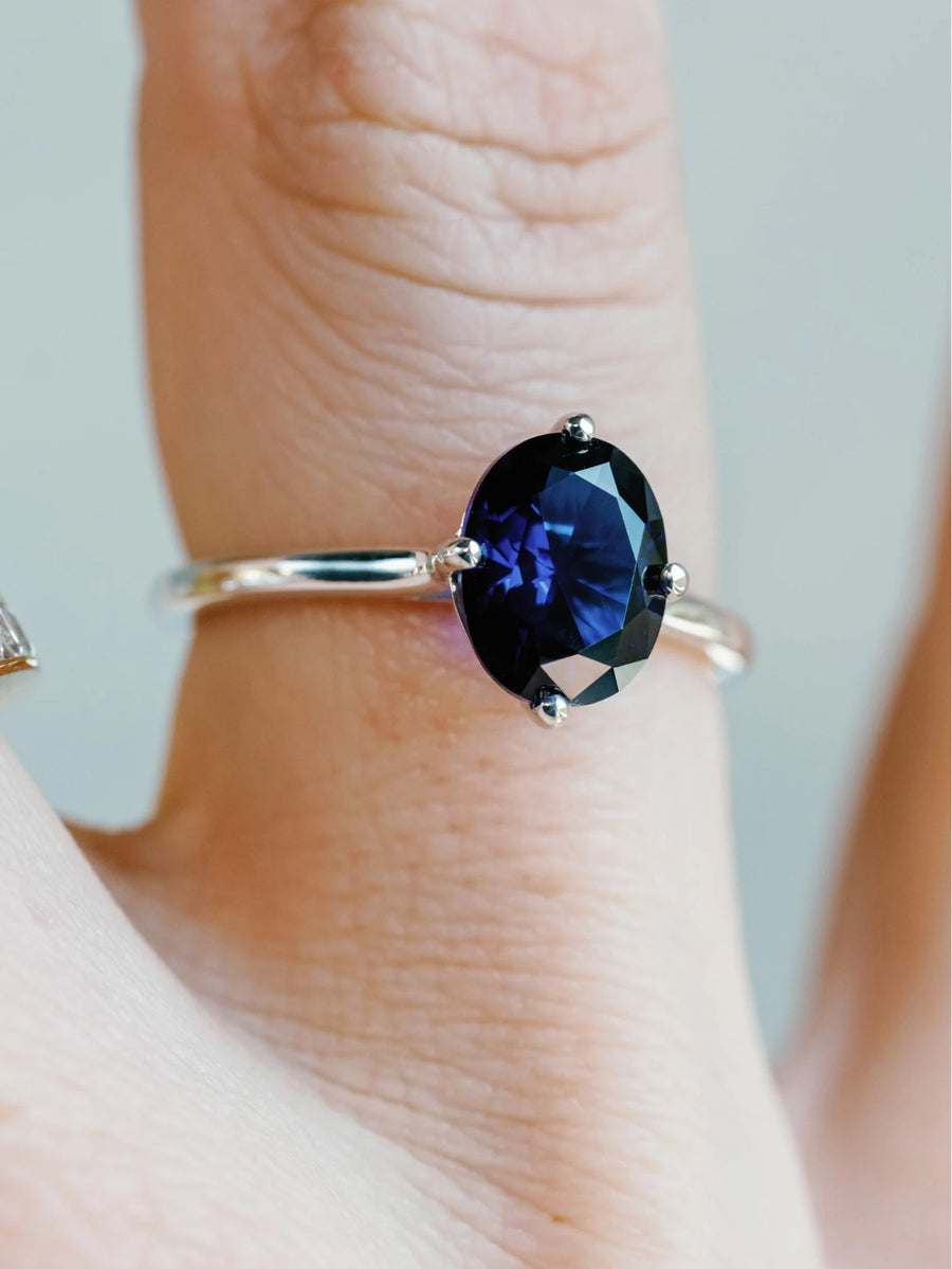 14k Oval Blue Sapphire Ring