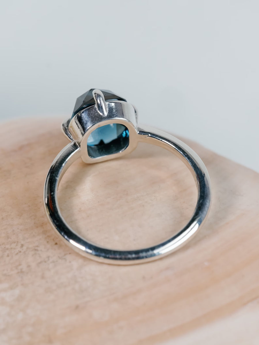 14k Rose Cut London Blue Topaz Ring