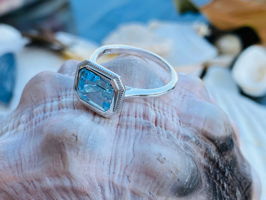 14k Emerald Cut Aquamarine Bezel Ring