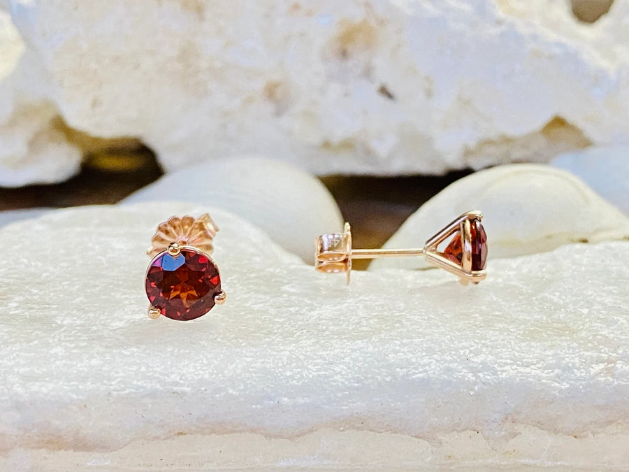 14k Round Garnet Stud Earrings