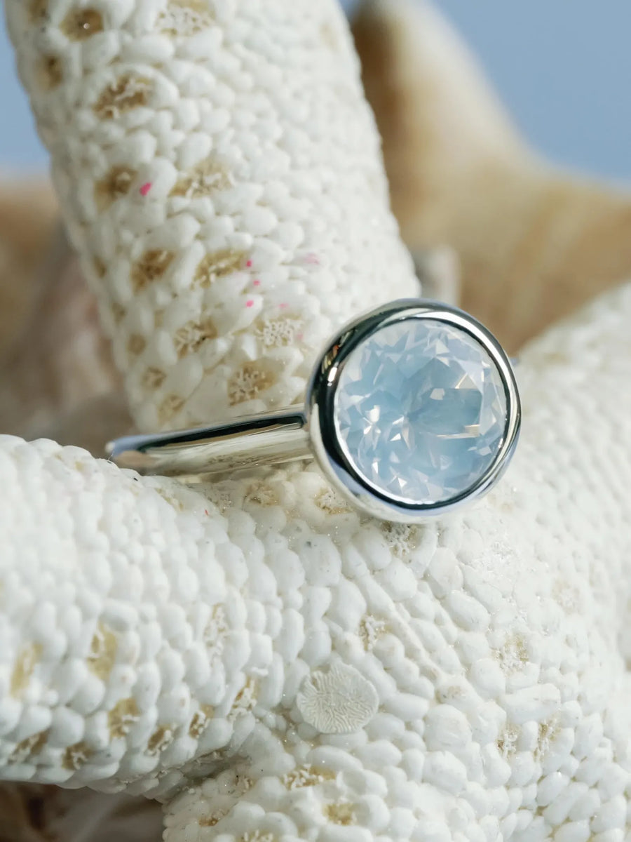 Natural Blue Moon Quartz Round Bezel Ring Solitaire Ring