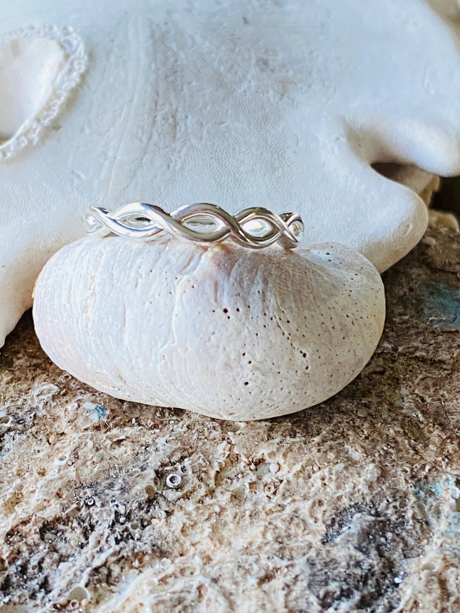 Twisted / Woven Celtic Braided Infinity Wedding Band