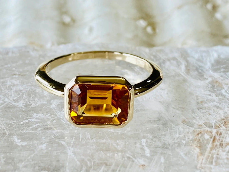 14k Gold Round Yellow Citrine Bezel Setting Ring