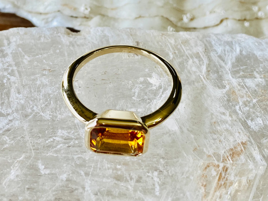 14k Gold Round Yellow Citrine Bezel Setting Ring