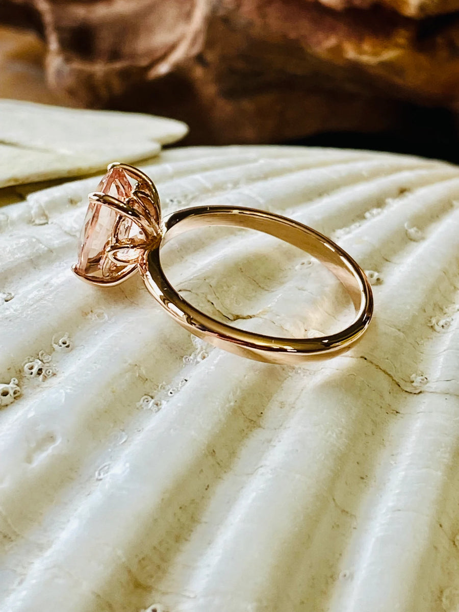 14k Oval Natural Morganite Solitaire Ring