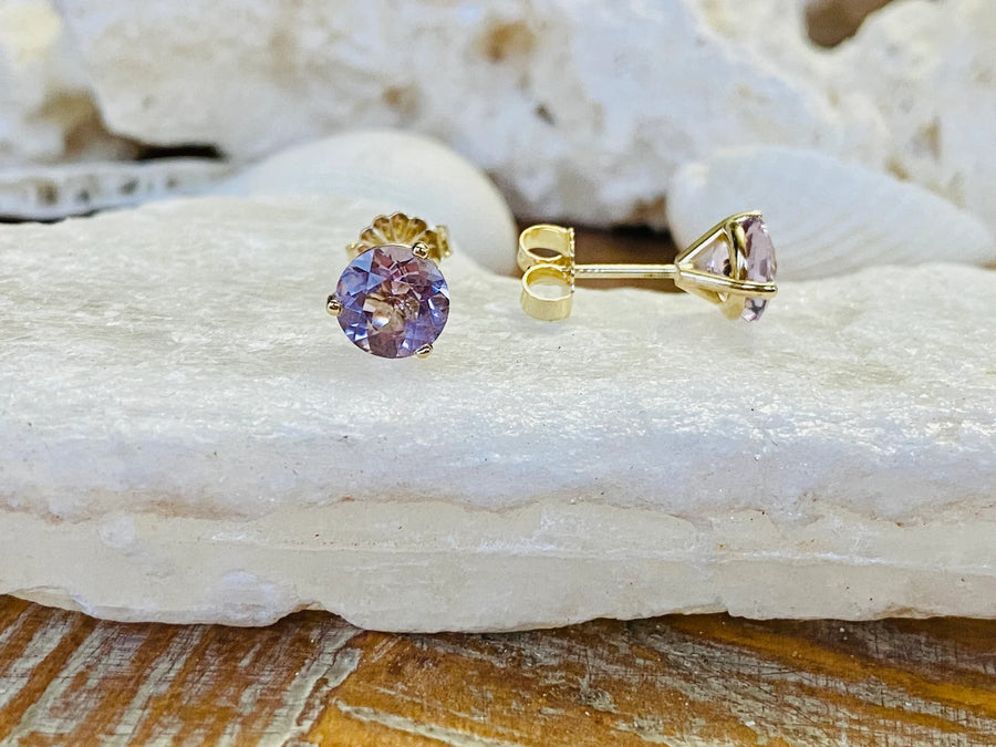 Lavender Rose De France Amethyst Stud Earrings