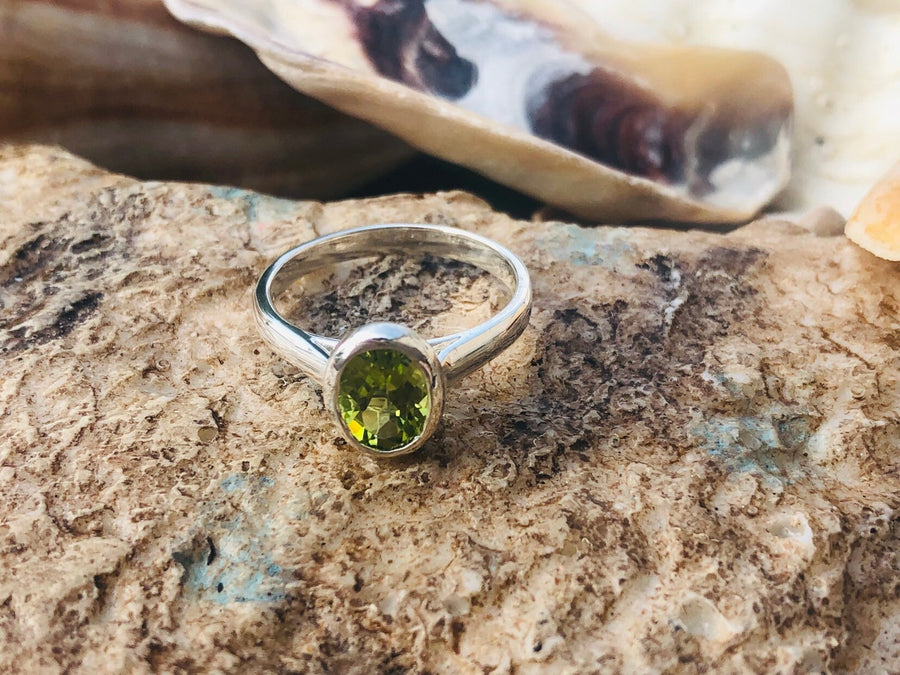 Oval 2.00ct. Peridot Ring