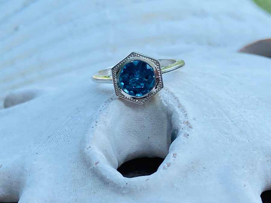 Art Deco Bezel Hexagon Setting London Blue Topaz Ring 1.00ct