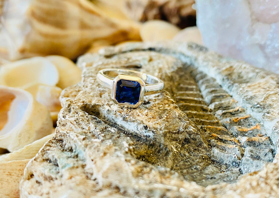 Gold 1.00ct Asscher Cut Sapphire Ring