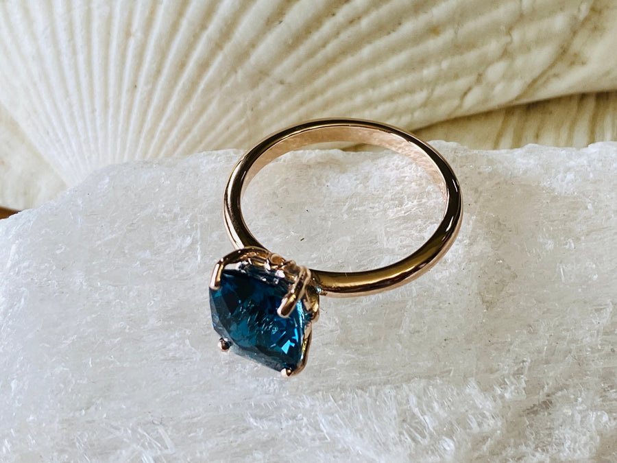 14k Cushion Cut London Blue Topaz Solitaire Ring 3.00ct