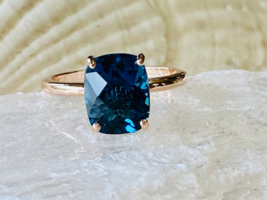 14k Cushion Cut London Blue Topaz Solitaire Ring 3.00ct