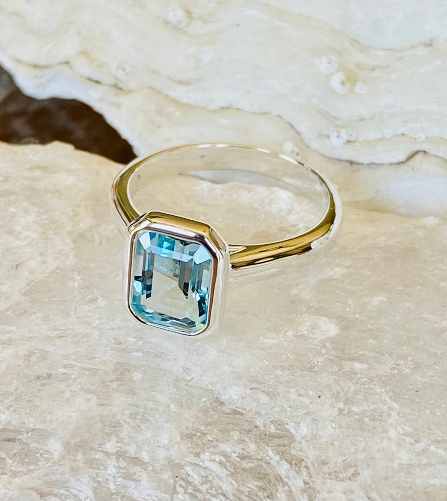 14k Emerald Cut Bezel Setting Sky Blue Topaz Ring 2.00ct