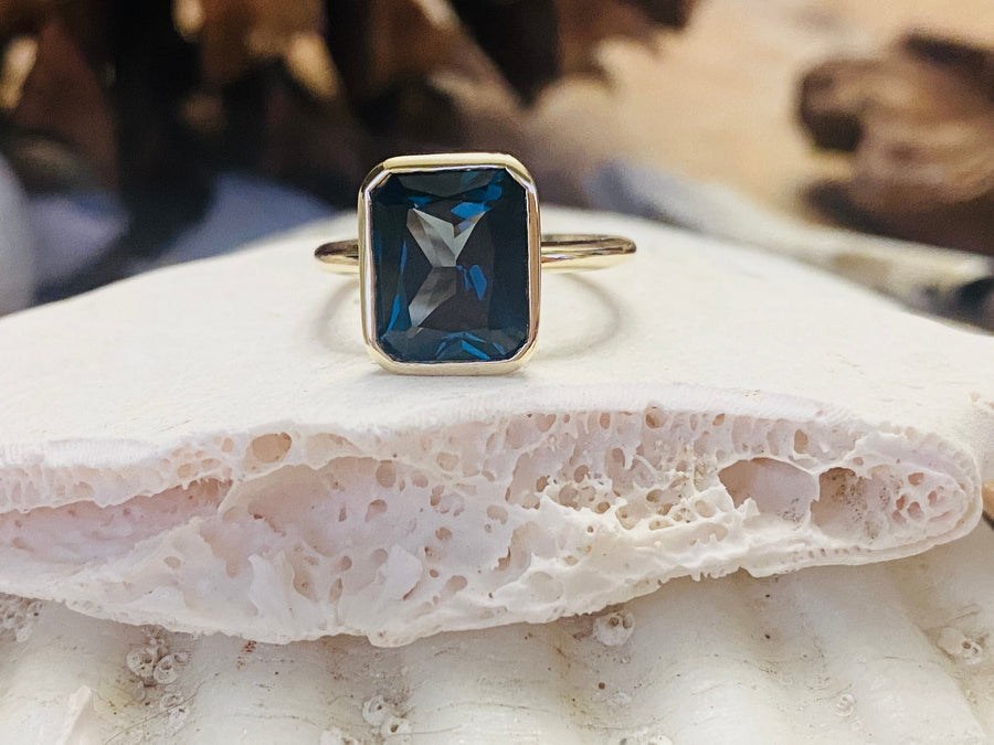 14k Bezel Natural London Blue Topaz Ring