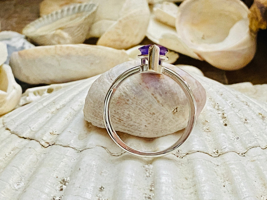 14k Pear Amethyst Solitaire Ring