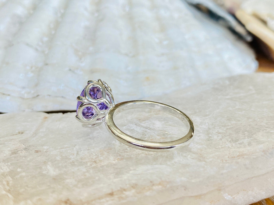 14k Lavender Rose De France Amethyst Large Round Ring