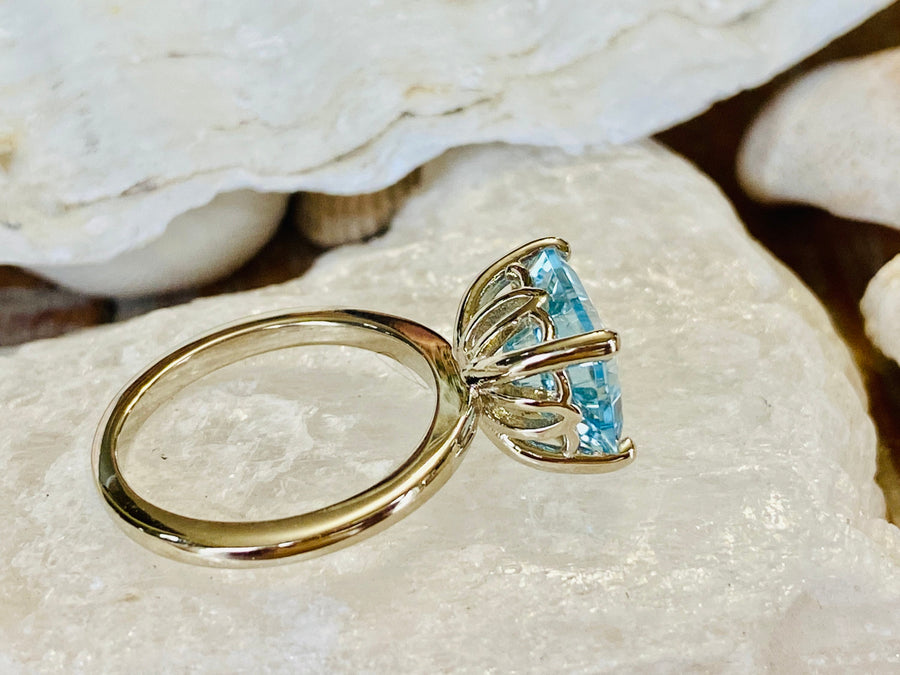 14k East West Emerald Cut Sky Blue Topaz Ring 3.00ct