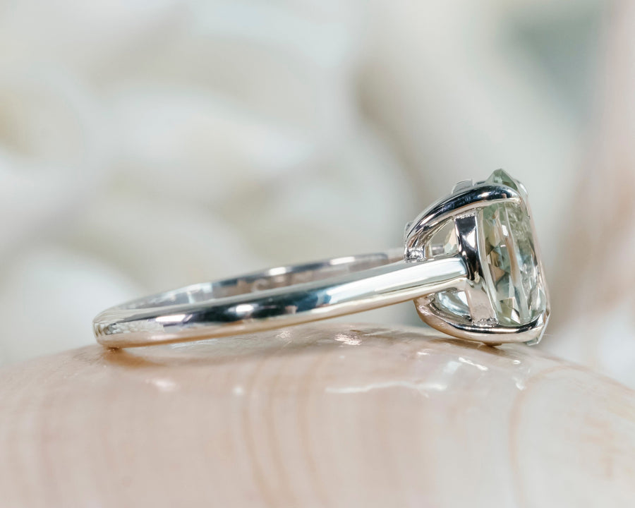 14k Oval Green Amethyst Prasiolite Ring Solitaire Ring 2.00ct